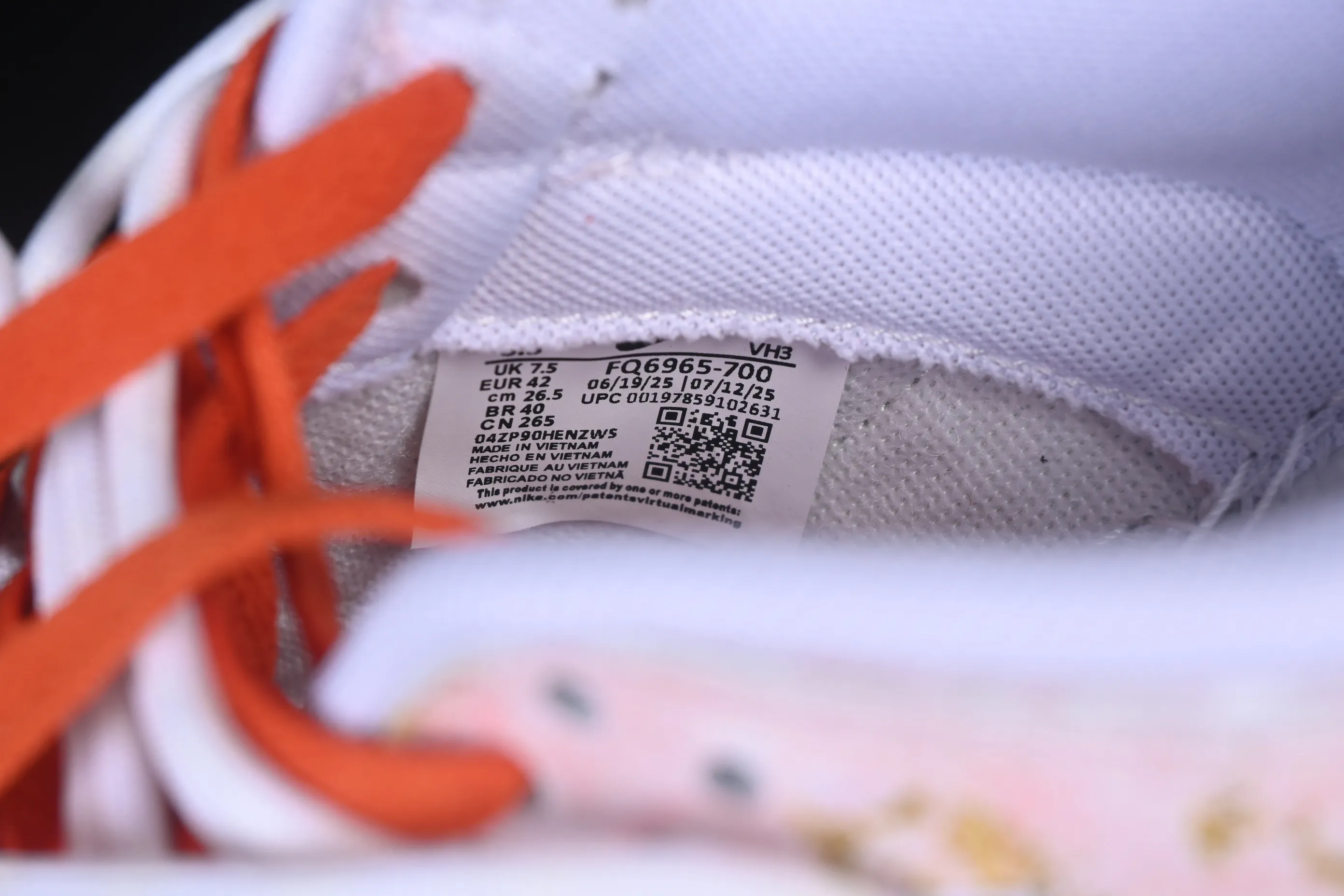 All categories Nk SB Dunk Series Nk SB Dunk Low High-end customized low-top sneakers Nike SB Dunk Low straps Anniversary high-end customized low-top casual sneakers FQ6965-700